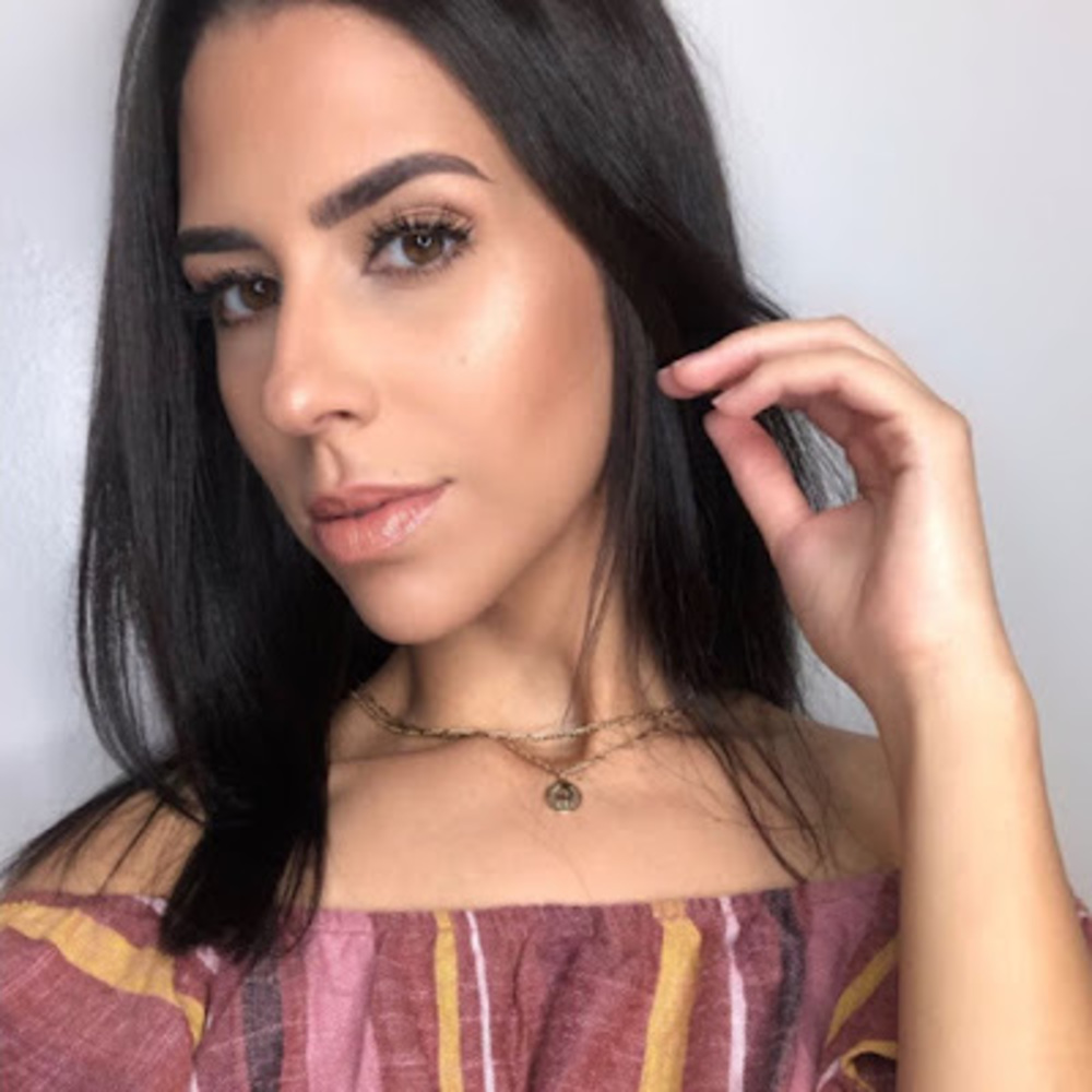 Meet your Posher, Makeup by
